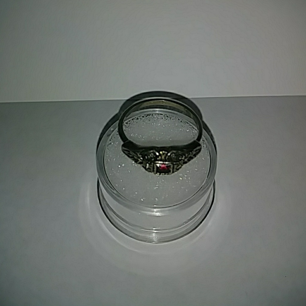 Delicate orange ring - Picture 2 of 3